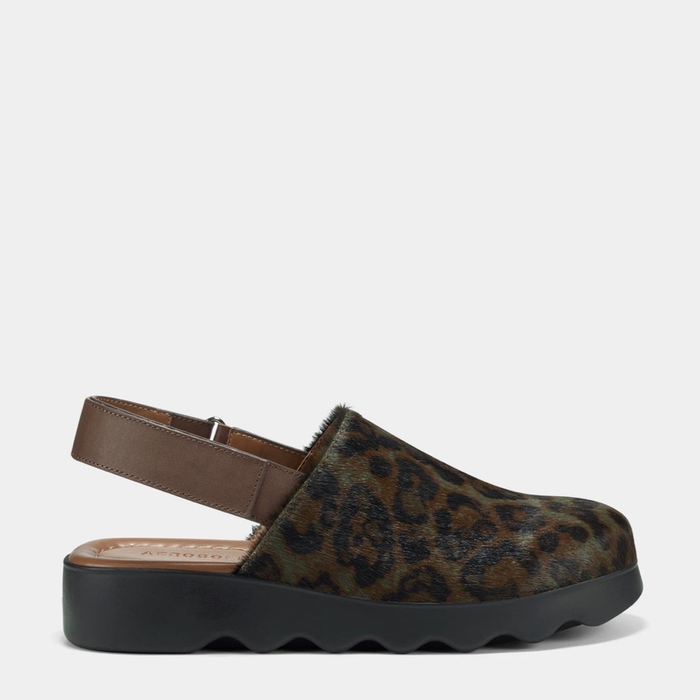 AEROSOLES Wreeland Mule SZ 12